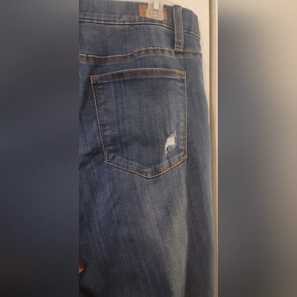 Judy Blue Pull-On Destroyed Boyfriend Jeggings - Picture 5 of 5